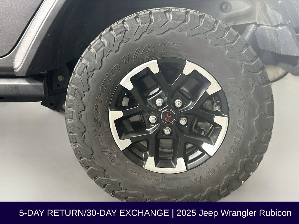 Used 2025 Jeep Wrangler Unlimited Rubicon w/ Safety Group AWD/4WD image 37