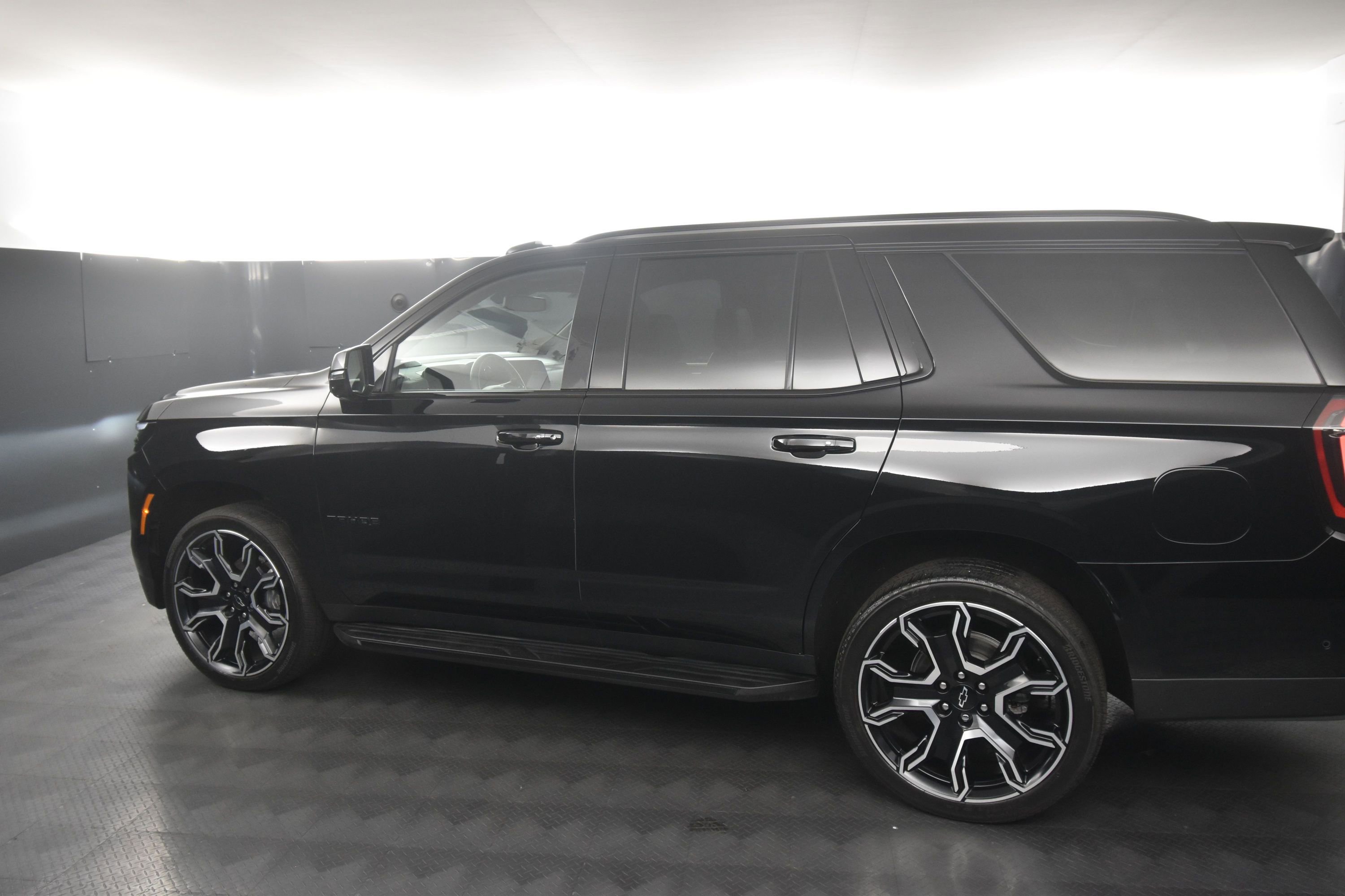 Used 2025 Chevrolet Tahoe RST w/ RST Capability Package image 8