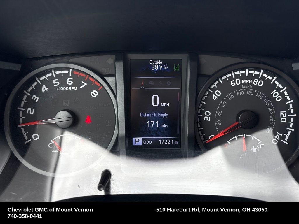 Used 2022 Toyota Tacoma SR image 9