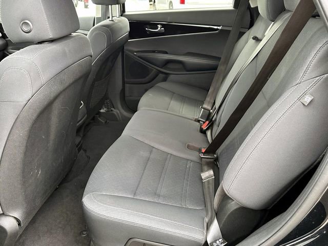 Used 2019 Kia Sorento L FWD image 13