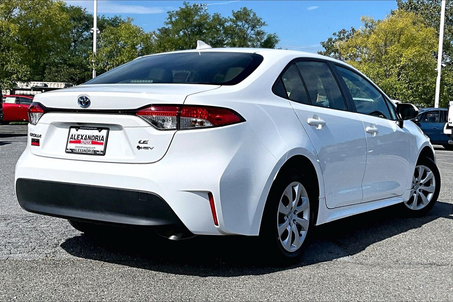Used 2025 Toyota Corolla LE FWD image 12