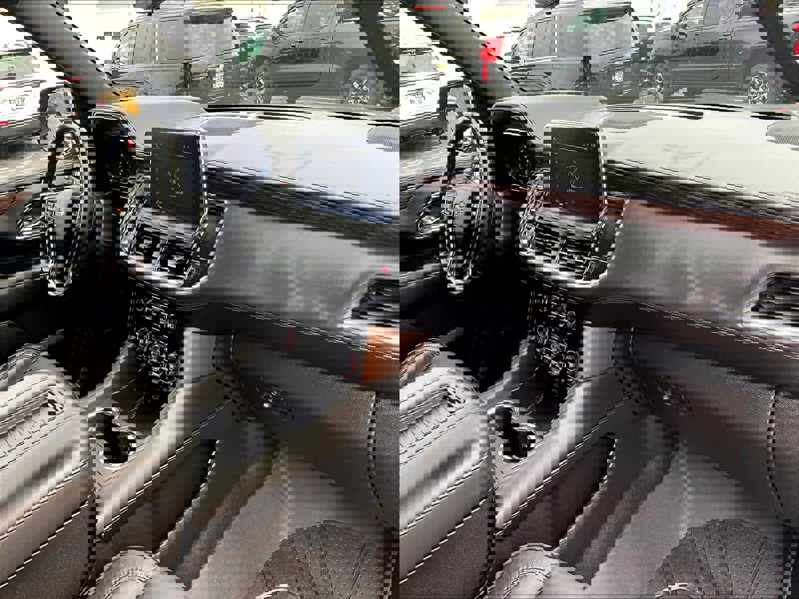 Used 2023 Chevrolet Tahoe High Country w/ Premium Package 2 image 22