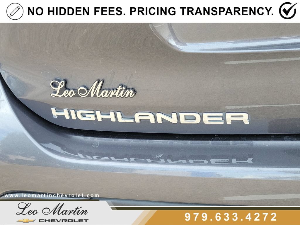 Used 2023 Toyota Highlander XLE FWD image 5