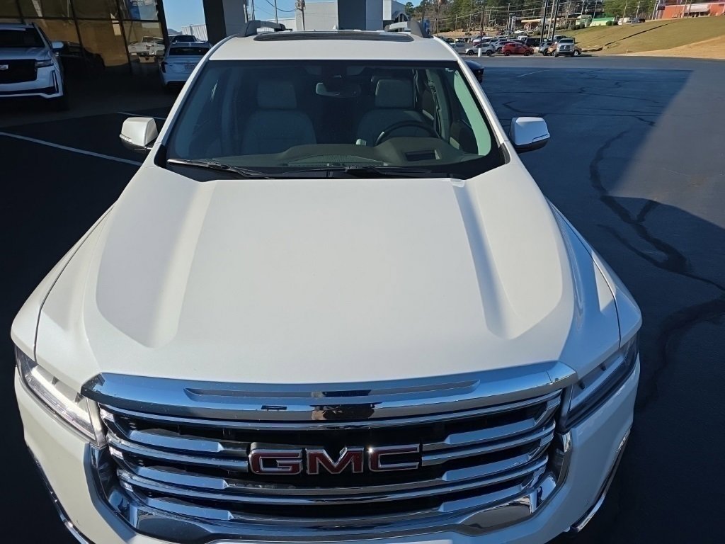 Used 2020 GMC Acadia SLT w/ Driver Alert Package II image 8