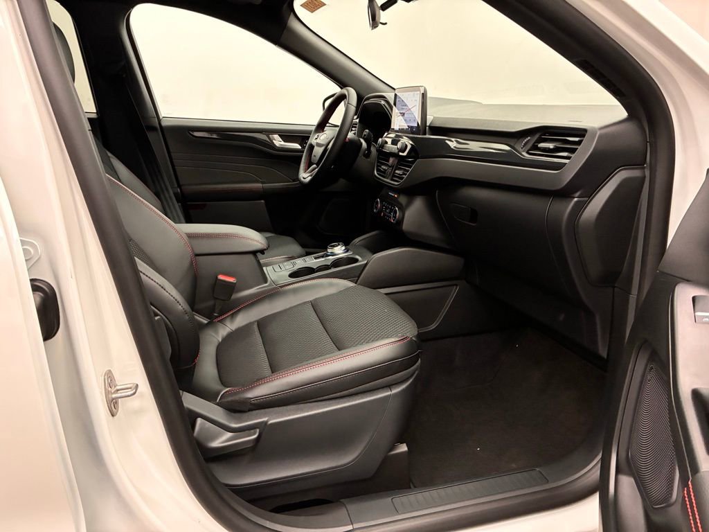 New 2026 Ford Escape ST-Line w/ Cold Weather Package image 27