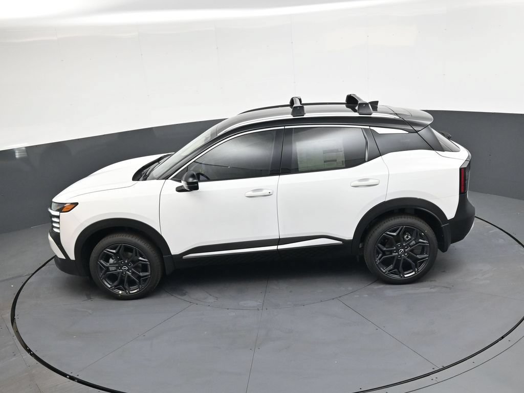 New 2026 Nissan Kicks SR w/ Cold Weather Package FWD image 34