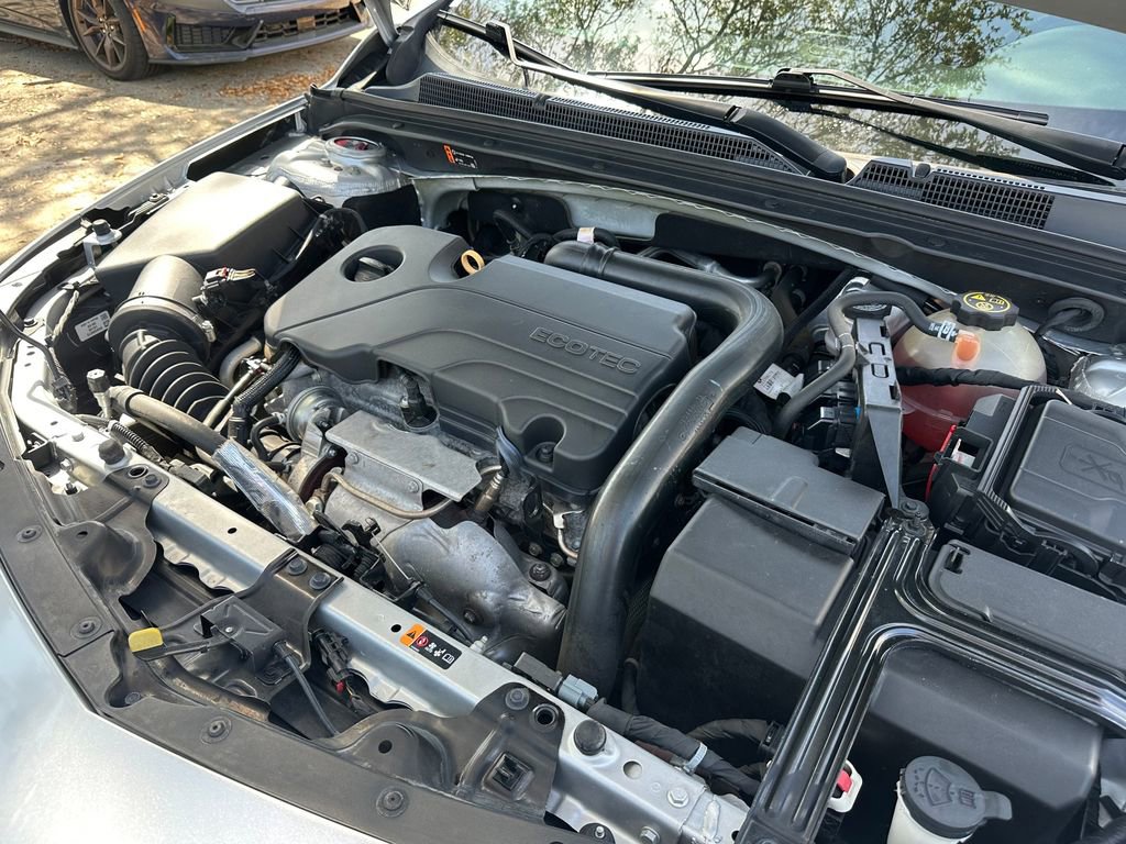 Used 2019 Chevrolet Malibu LT w/ Leather Package image 20