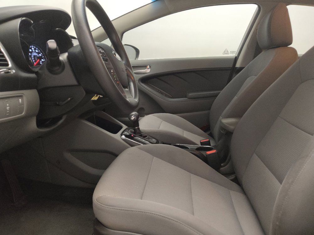 Used 2018 Kia Forte LX FWD image 17