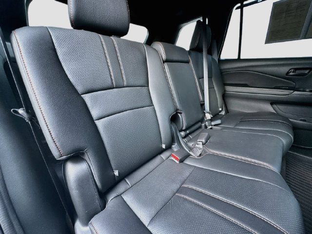 Certified 2023 Honda Passport TrailSport image 33