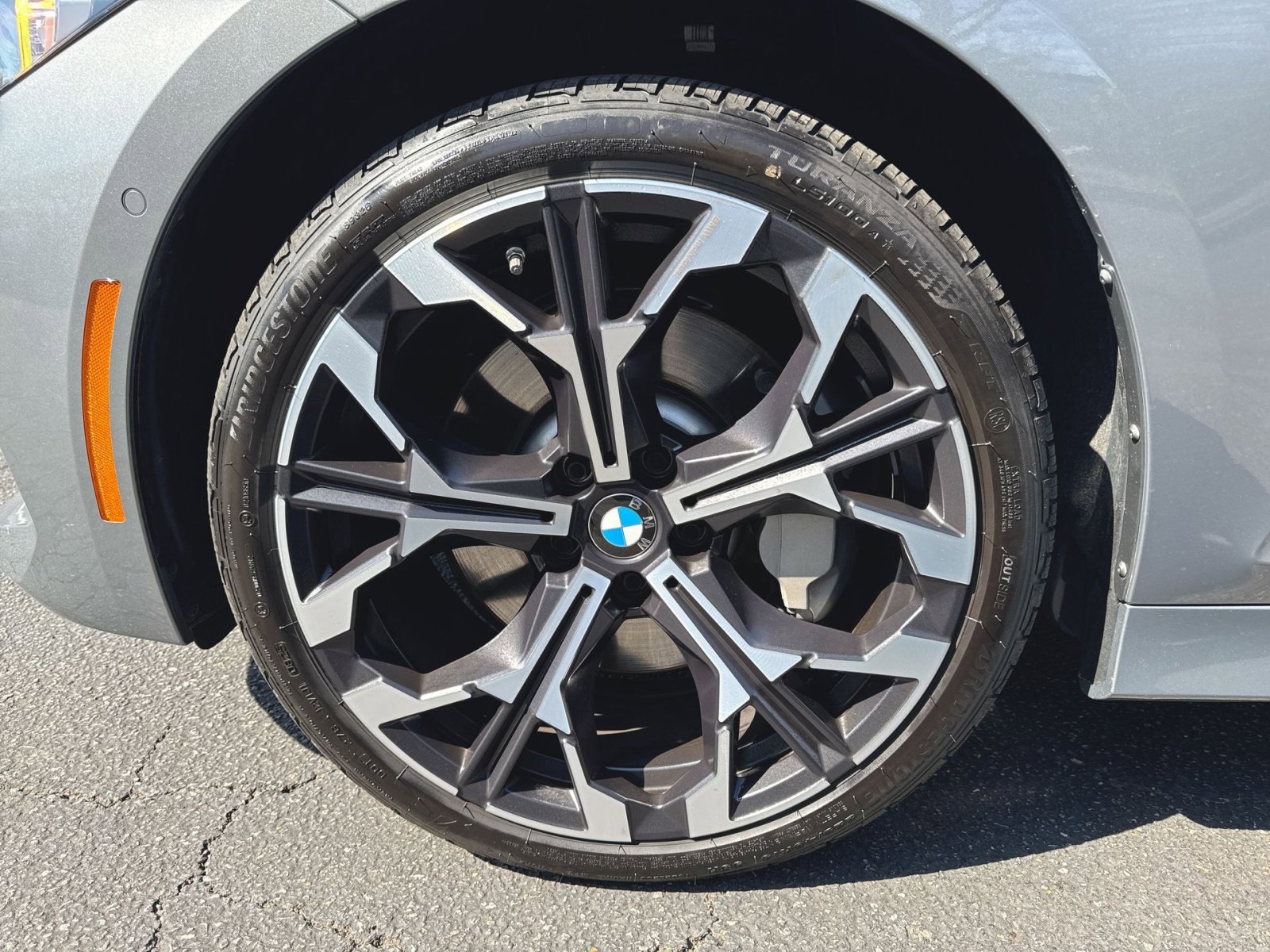 Used 2025 BMW 330i xDrive Sedan image 7