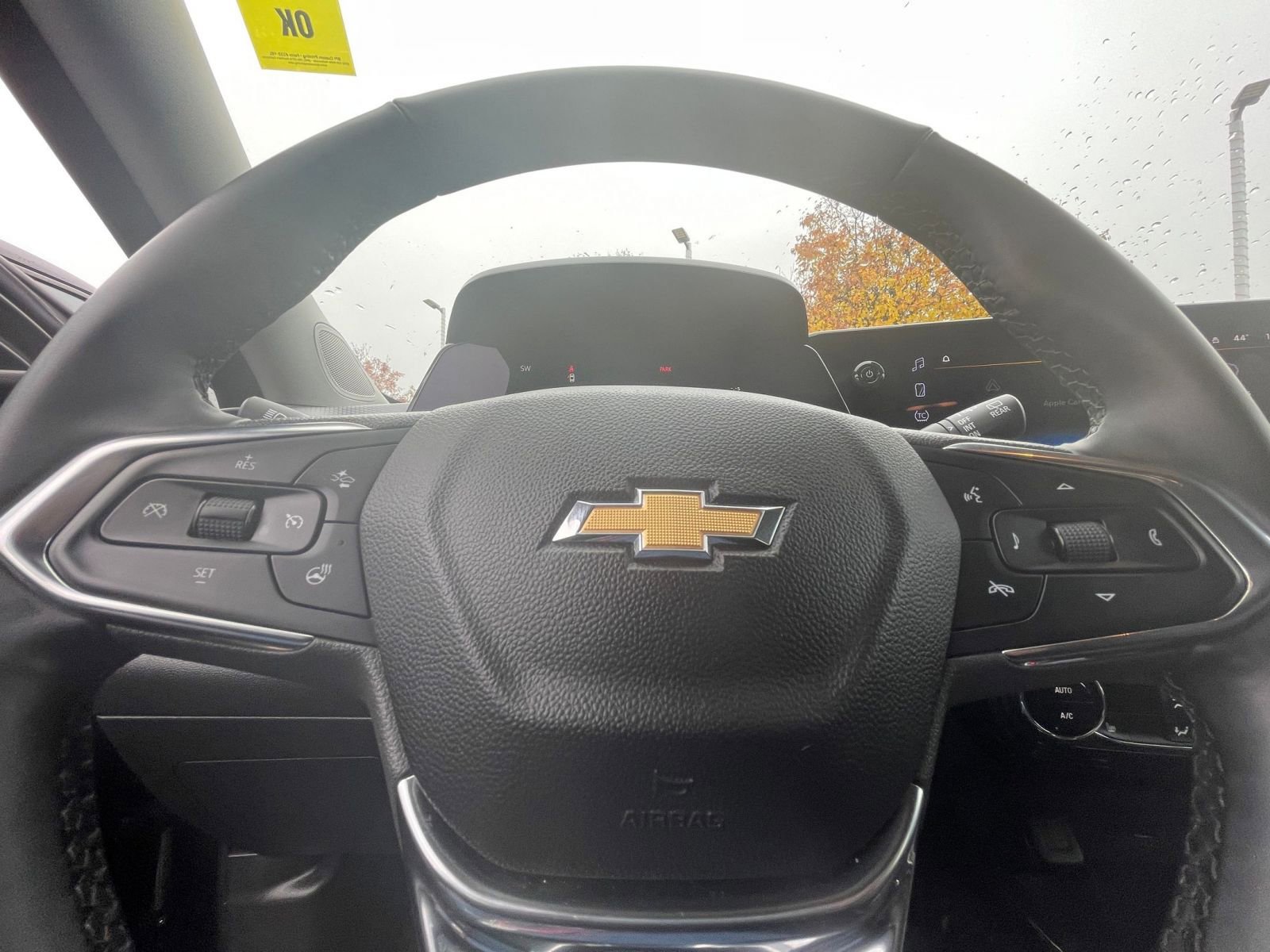 Used 2025 Chevrolet Trax LT w/ LT Convenience Package image 28