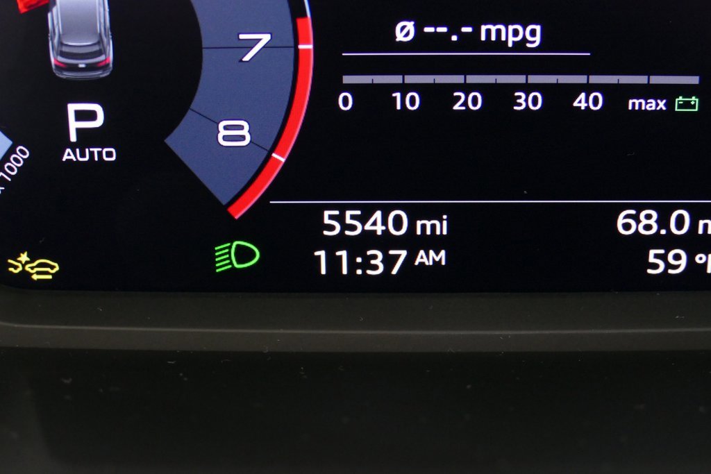 Certified 2025 Audi Q3 2.0T Premium Plus w/ Premium Plus Package image 18