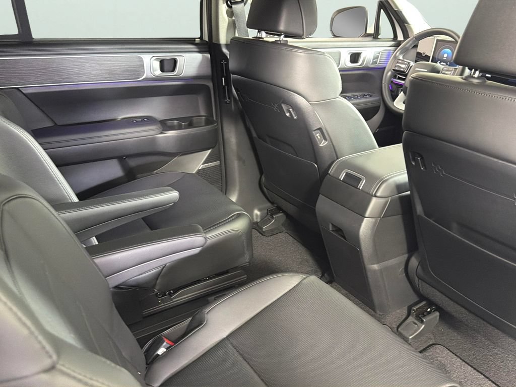 Used 2026 Hyundai Santa Fe Limited FWD image 35
