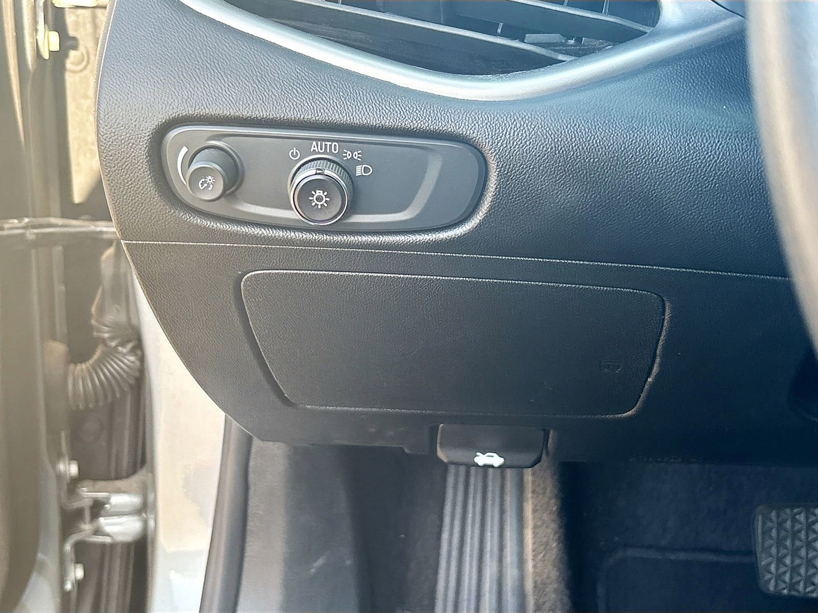 Used 2024 Chevrolet Malibu LT FWD image 10