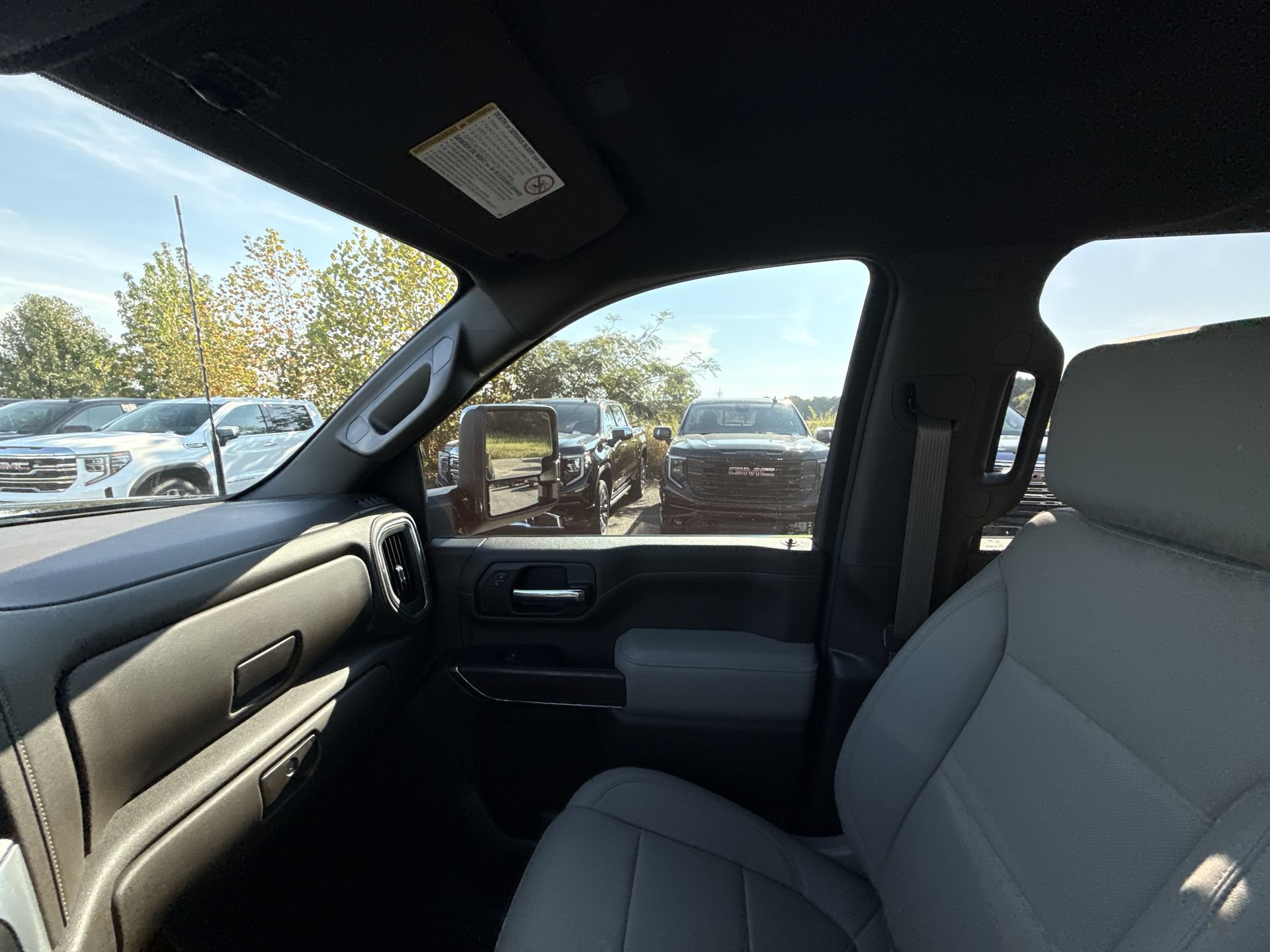 Certified 2022 GMC Sierra 2500 SLT w/ SLT Premium Package AWD/4WD image 15