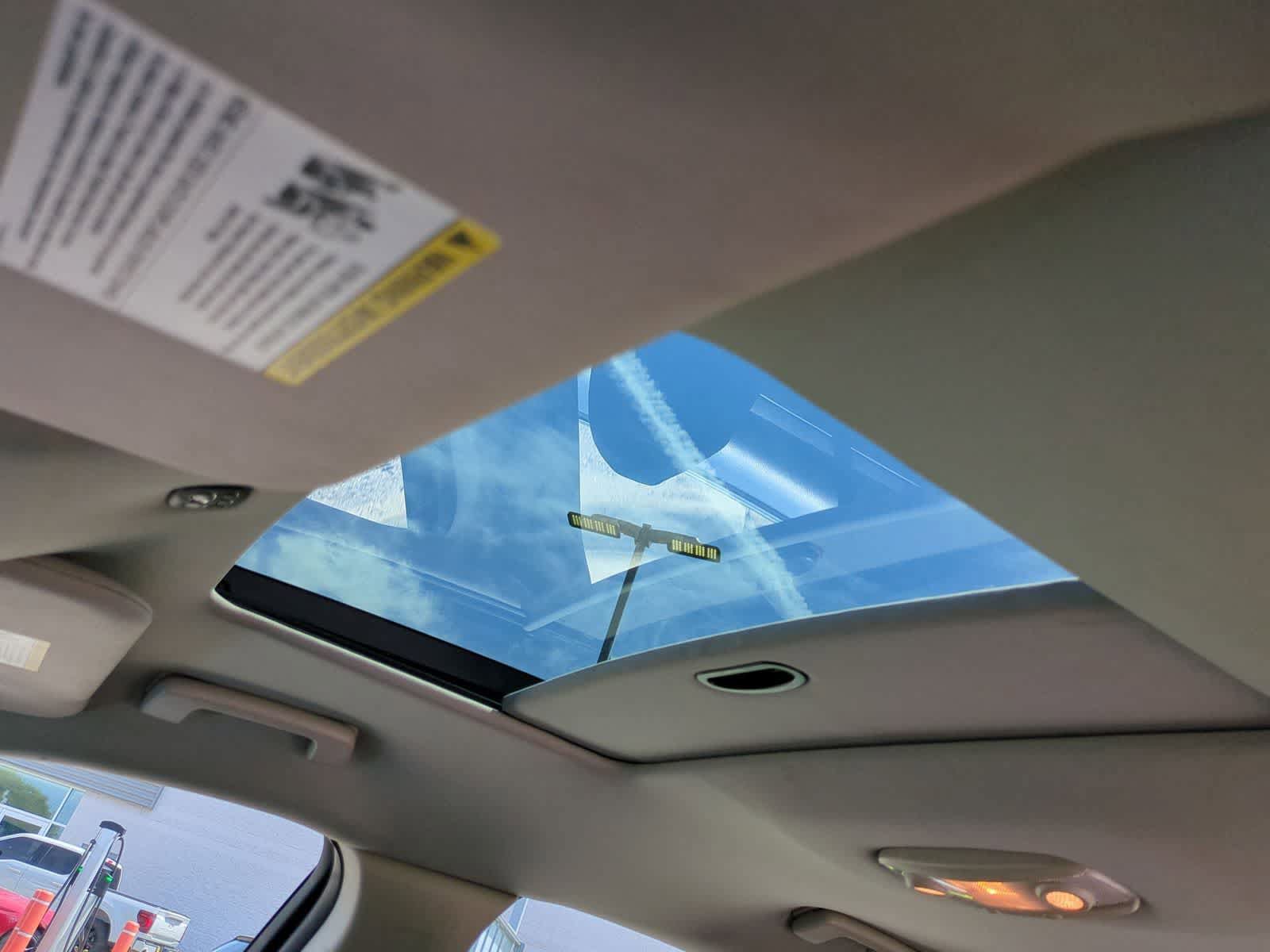 Used 2011 Ford Taurus SEL w/ 201A Rapid Spec Order Code FWD image 19