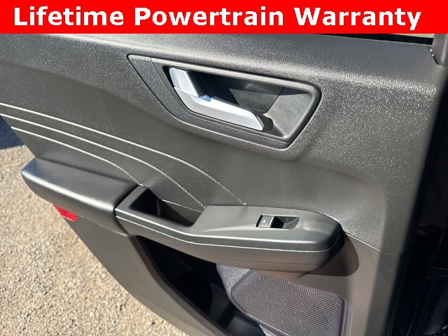 Used 2024 Ford Escape ST-Line image 27