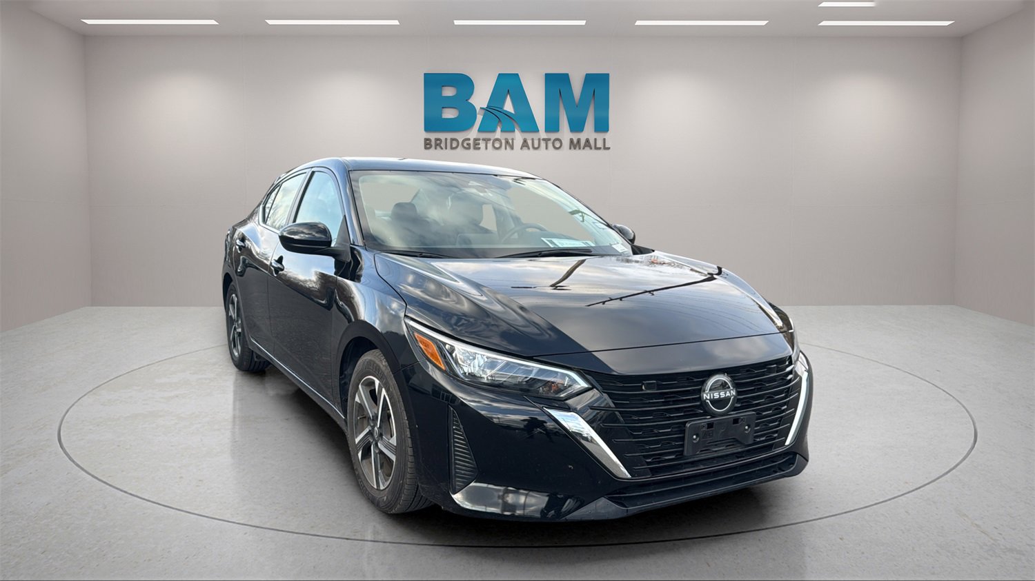 Used 2024 Nissan Sentra SV image 1