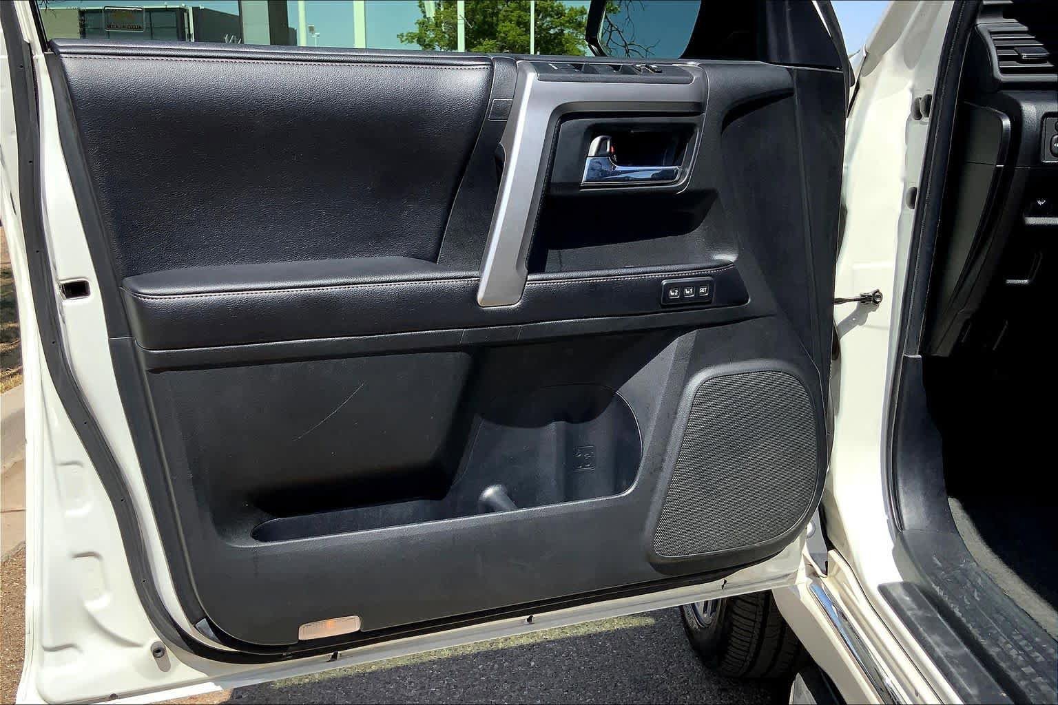 Used 2017 Toyota 4Runner Limited image 22