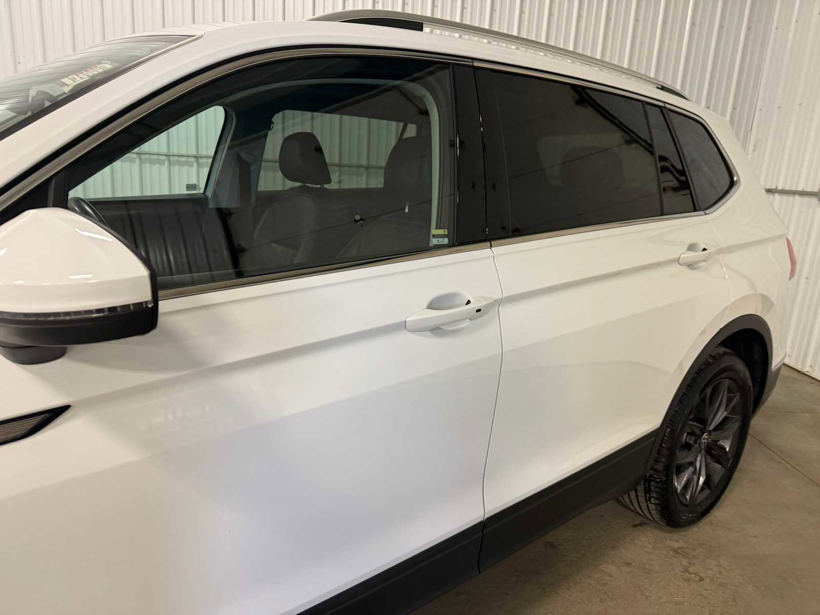 Certified 2022 Volkswagen Tiguan SE FWD image 7