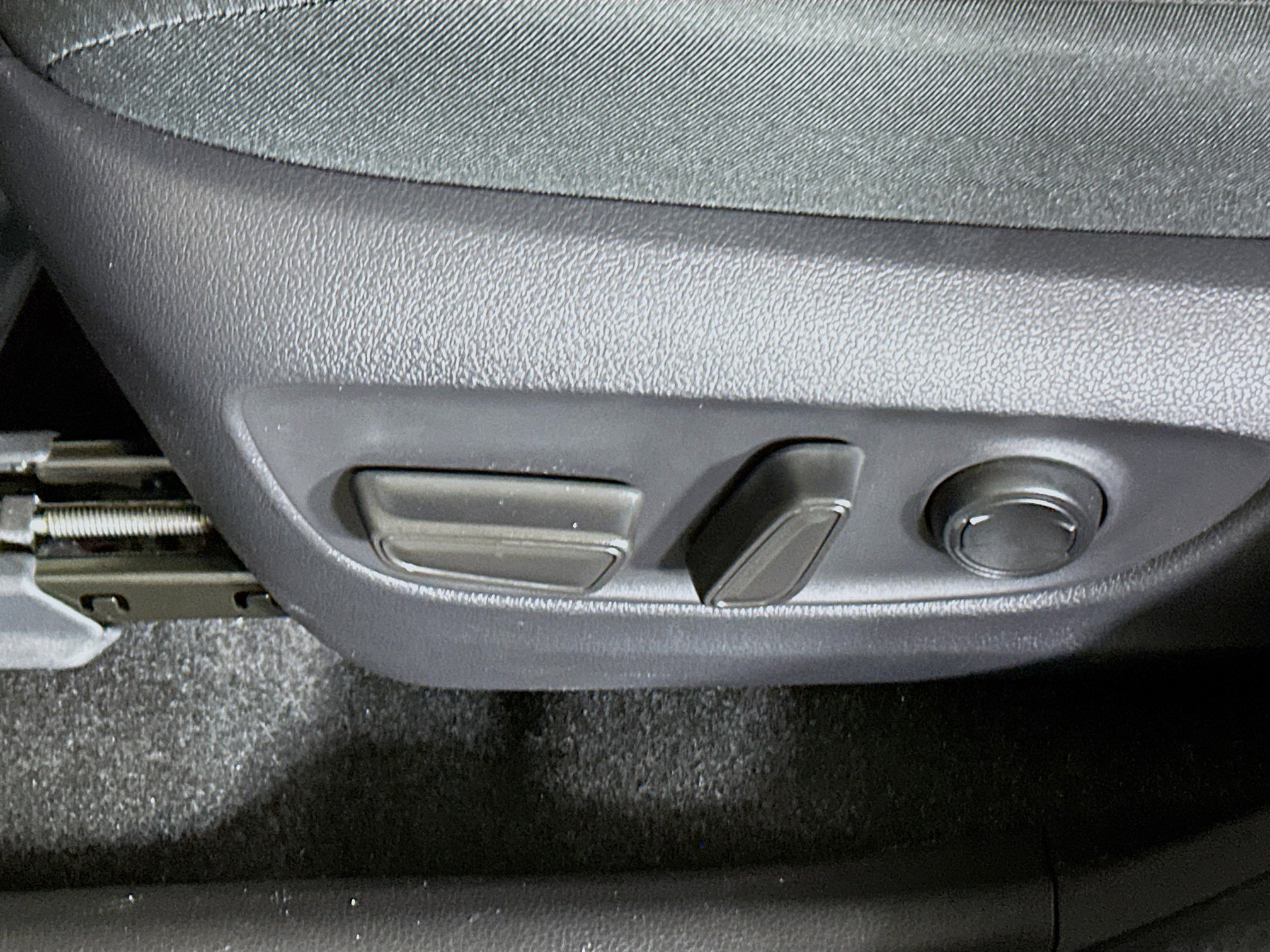 Used 2024 Toyota RAV4 XLE AWD/4WD image 13