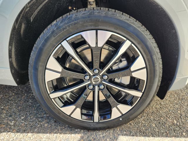 New 2026 Volvo XC60 T8 Plus w/ Climate Package PRO AWD/4WD image 18