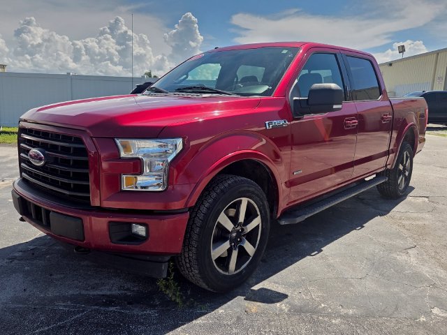 Used 2017 Ford F150 XLT w/ Equipment Group 302A Luxury AWD/4WD image 7