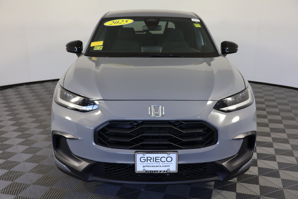 Certified 2025 Honda HR-V Sport image 3