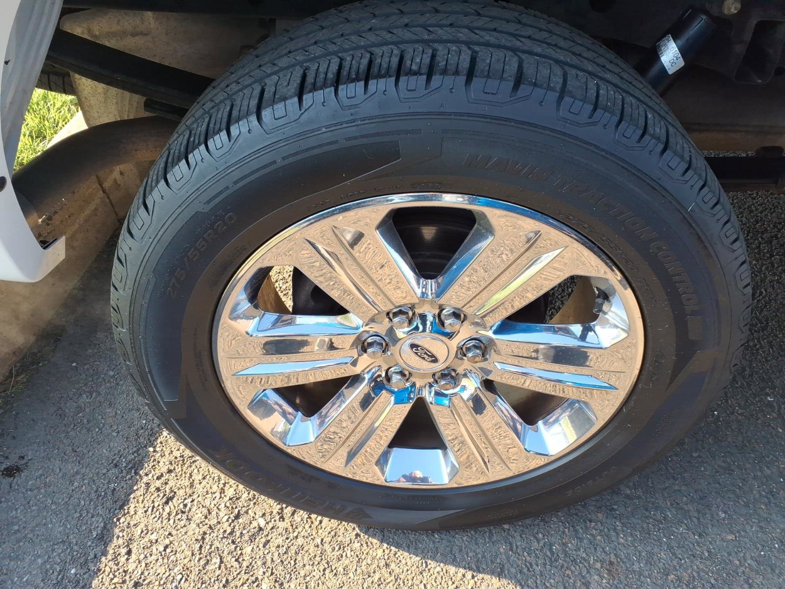 Used 2020 Ford F150 Lariat w/ Equipment Group 502A Luxury image 19