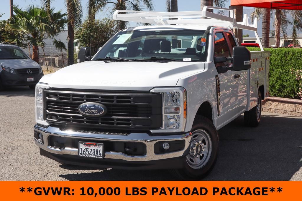 Used 2024 Ford F250 XL w/ XL Chrome Package image 4