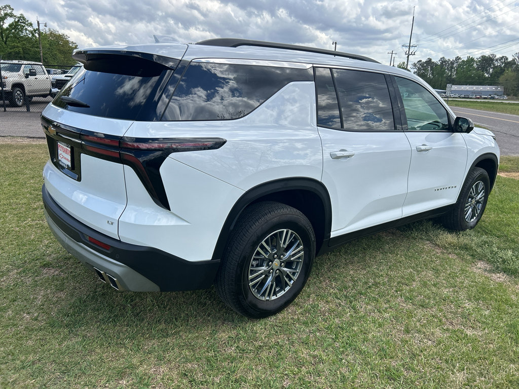 Used 2024 Chevrolet Traverse LT image 9