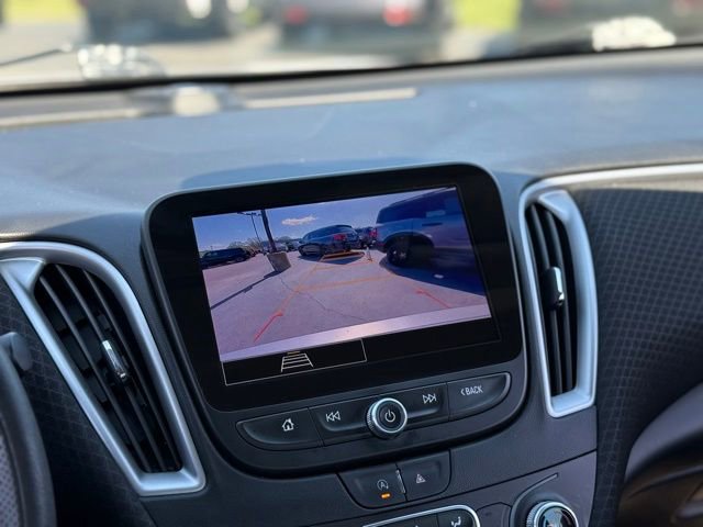 Used 2024 Chevrolet Malibu LT FWD video 3