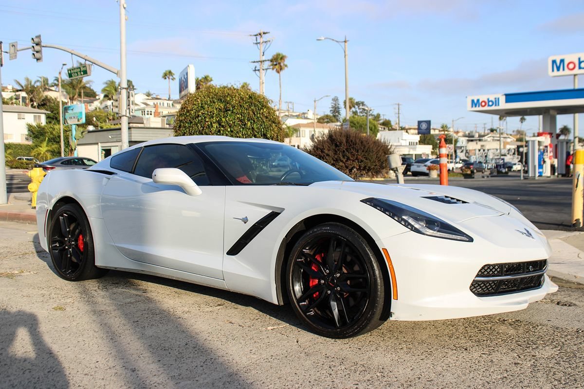 Used 2019 Chevrolet Corvette Stingray Coupe w/ 1LT RWD image 43
