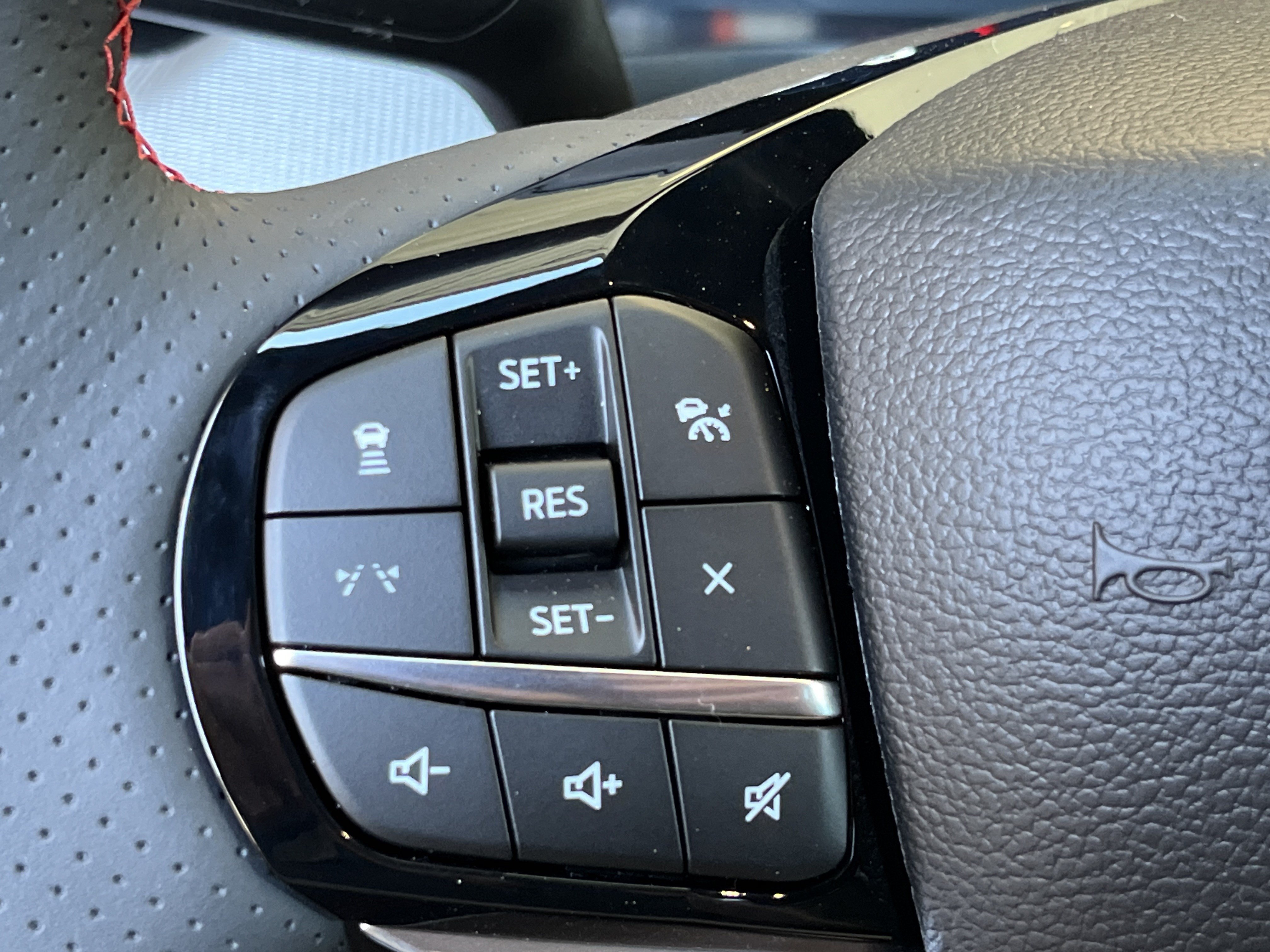 New 2027 Ford Explorer ST-Line RWD image 27