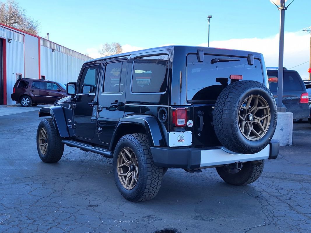 Used 2012 Jeep Wrangler Unlimited Sahara w/ Dual Top Group image 7