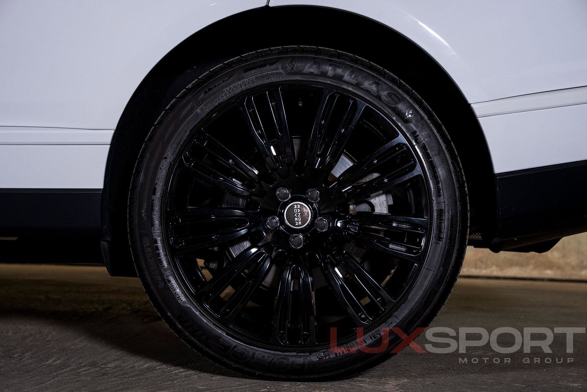 Used 2019 Land Rover Range Rover HSE image 9