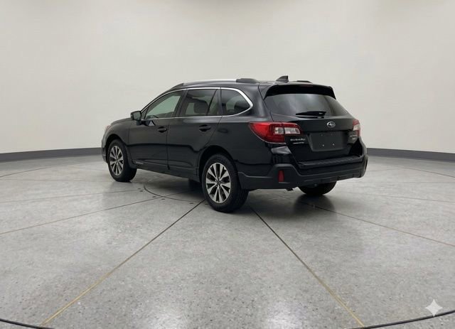 Used 2018 Subaru Outback 3.6R Touring w/ Popular Package #3 image 6