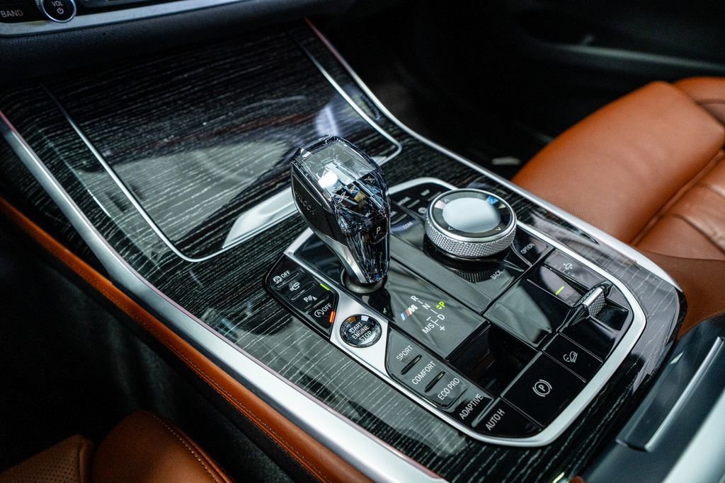 Used 2021 BMW X7 M50i w/ Executive Package AWD/4WD image 50