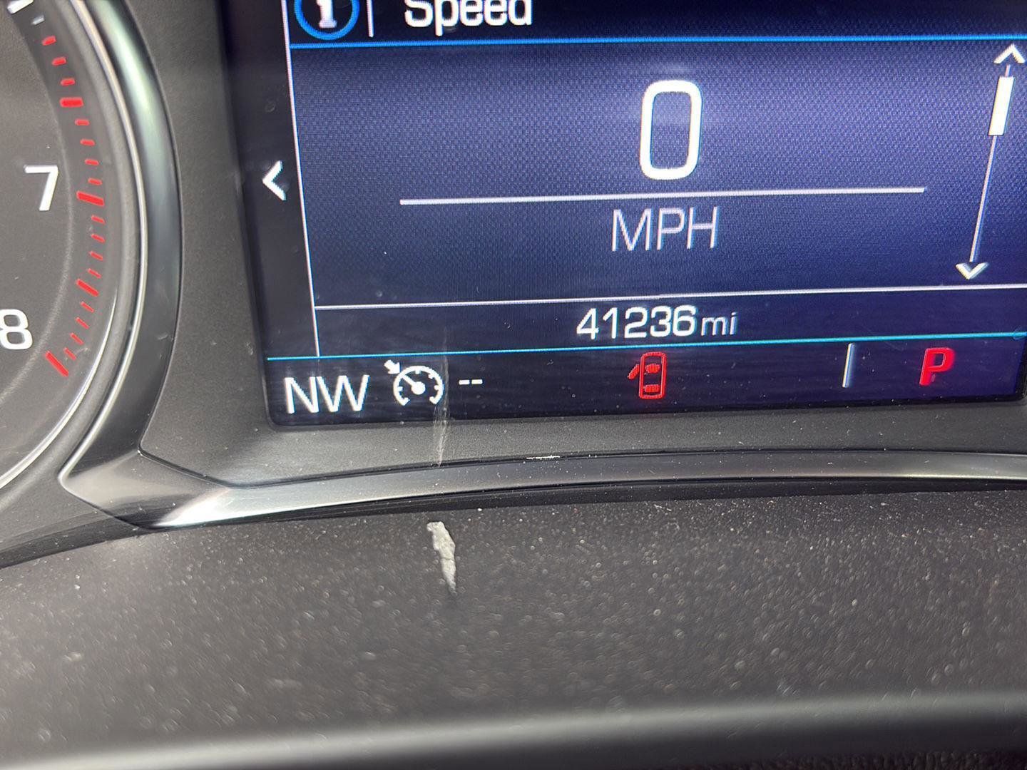 Used 2023 GMC Acadia SLE image 13