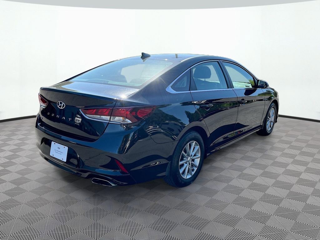 Used 2018 Hyundai Sonata SE w/ Cargo Package image 6