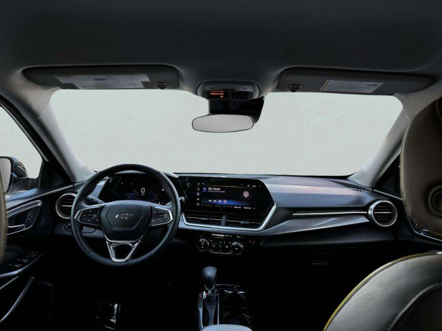 Used 2024 Chevrolet Trax ACTIV w/ Driver Confidence Package image 33