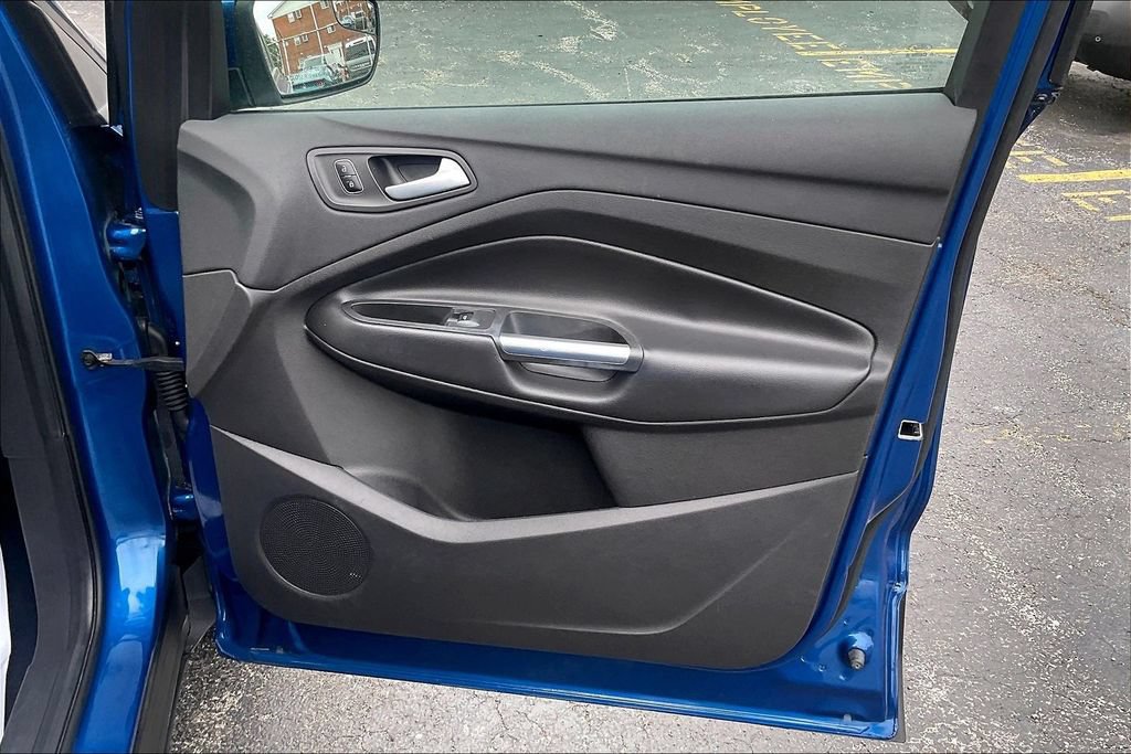 Certified 2017 Ford Escape SE FWD image 23