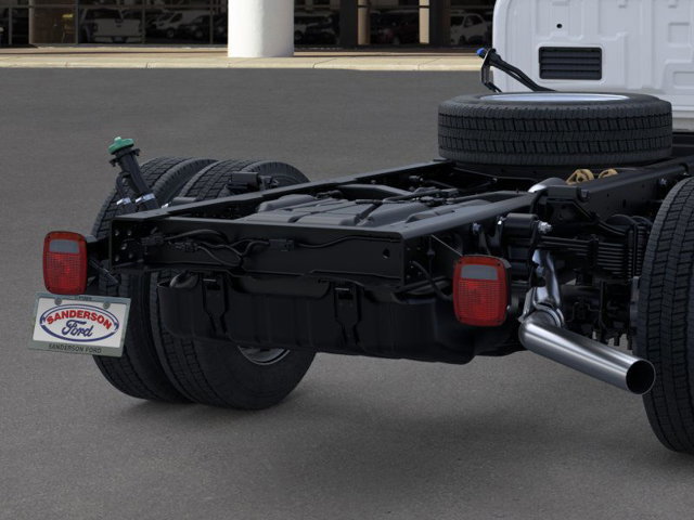 New 2025 Ford F550 4x4 Crew Cab image 21