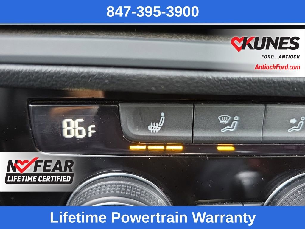 Used 2024 Volkswagen Jetta SE image 36