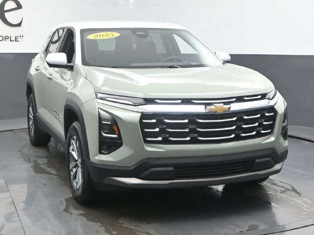 Used 2025 Chevrolet Equinox LT w/ Safety and Technology Package AWD/4WD image 56