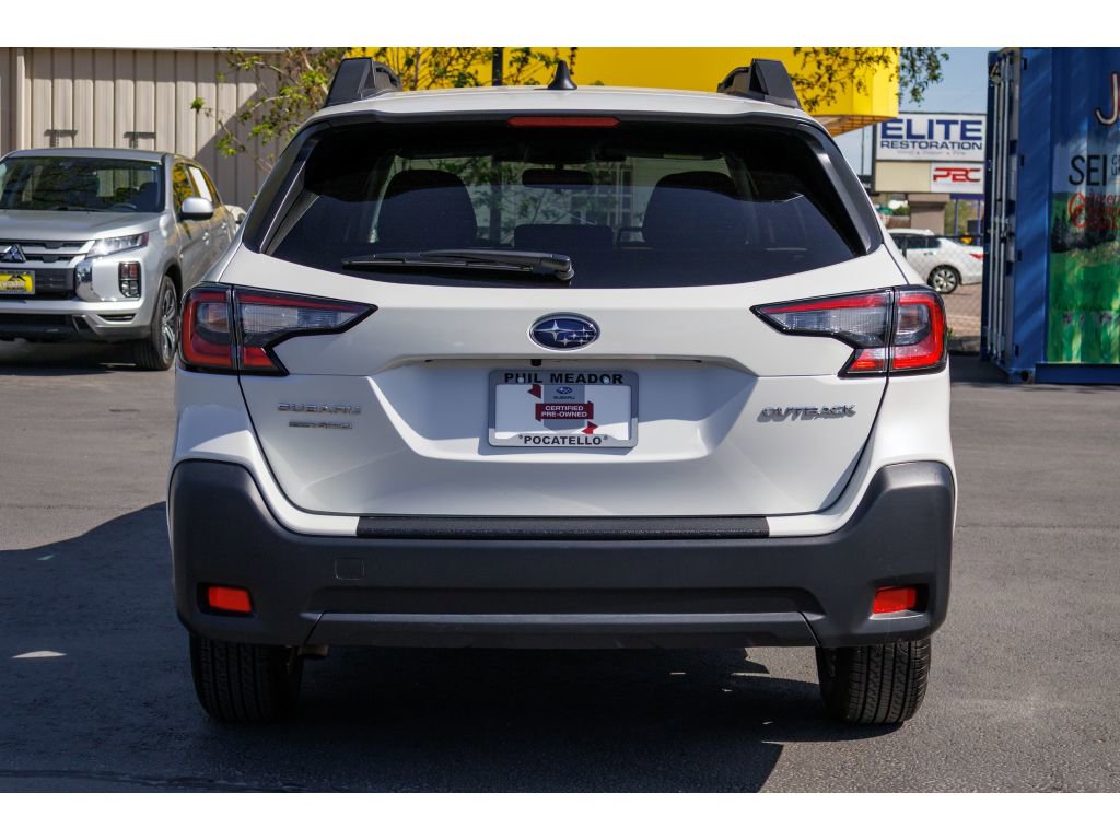 Certified 2025 Subaru Outback Premium AWD/4WD image 4
