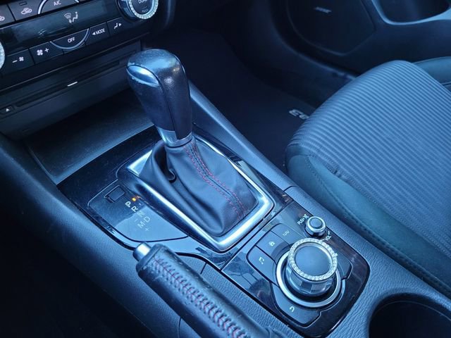 Used 2016 MAZDA MAZDA3 i Touring w/ Popular Equipment Package image 12