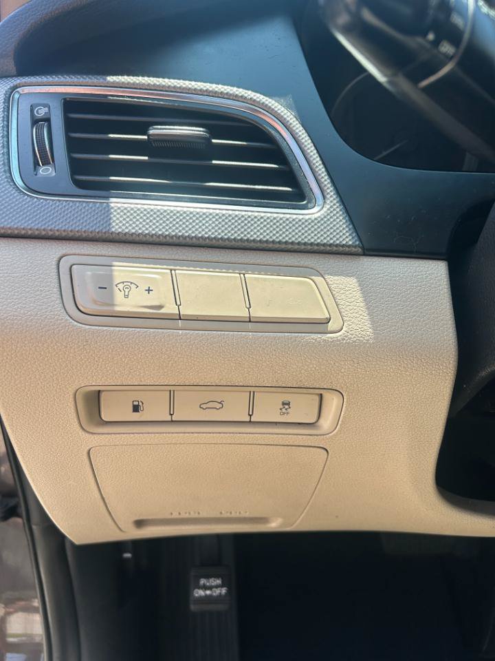 Used 2017 Hyundai Sonata SE FWD image 13