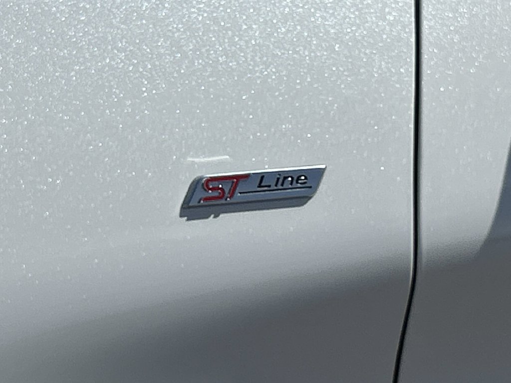 Used 2025 Ford Explorer ST-Line RWD image 32