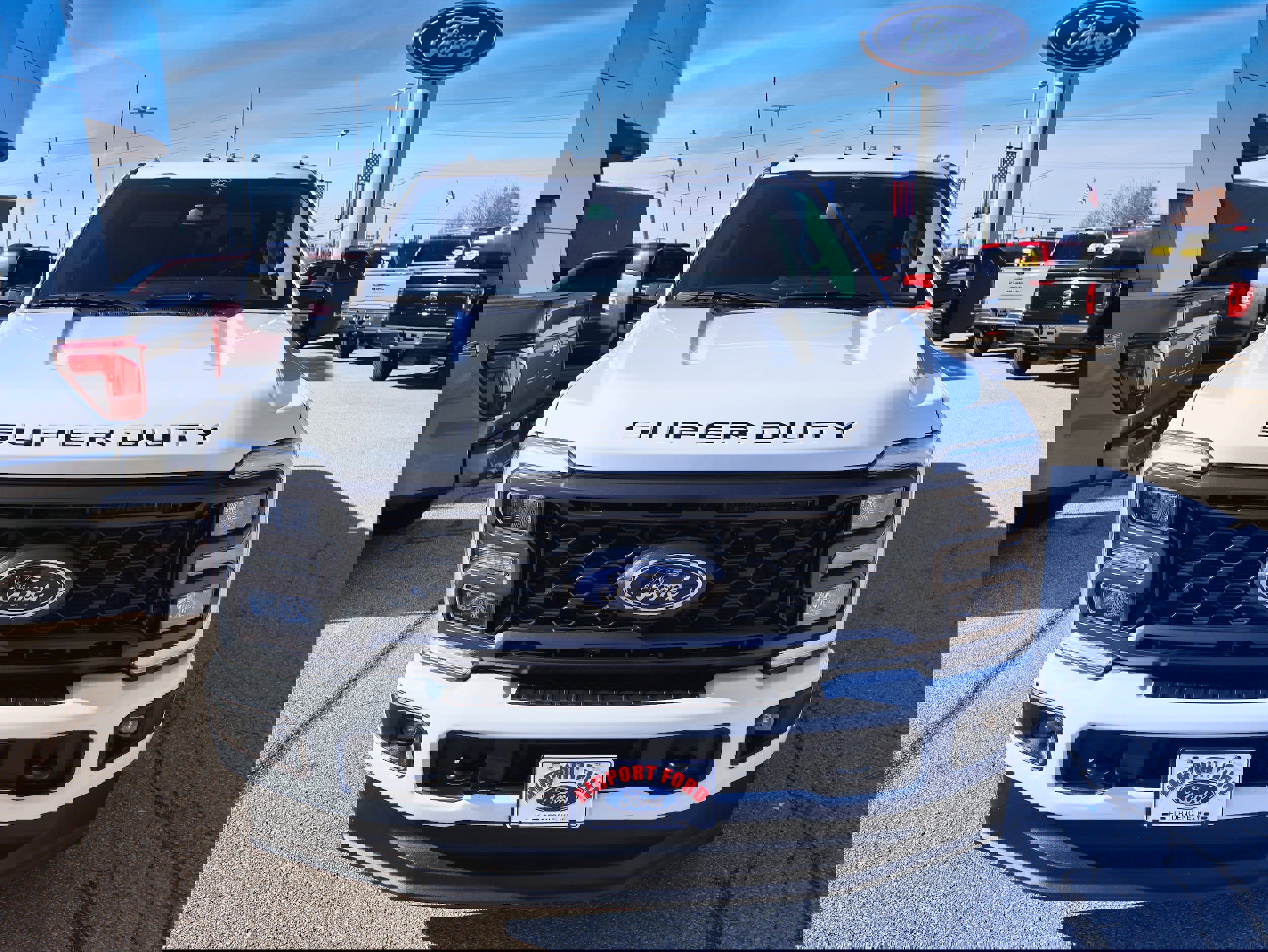 Used 2024 Ford F250 Lariat w/ Sport Appearance Package image 8